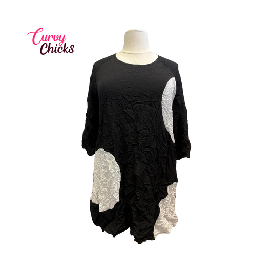 Comfy USA Black and White Wrinkled Dress